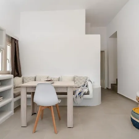 Holiday home Bee Naxian House
